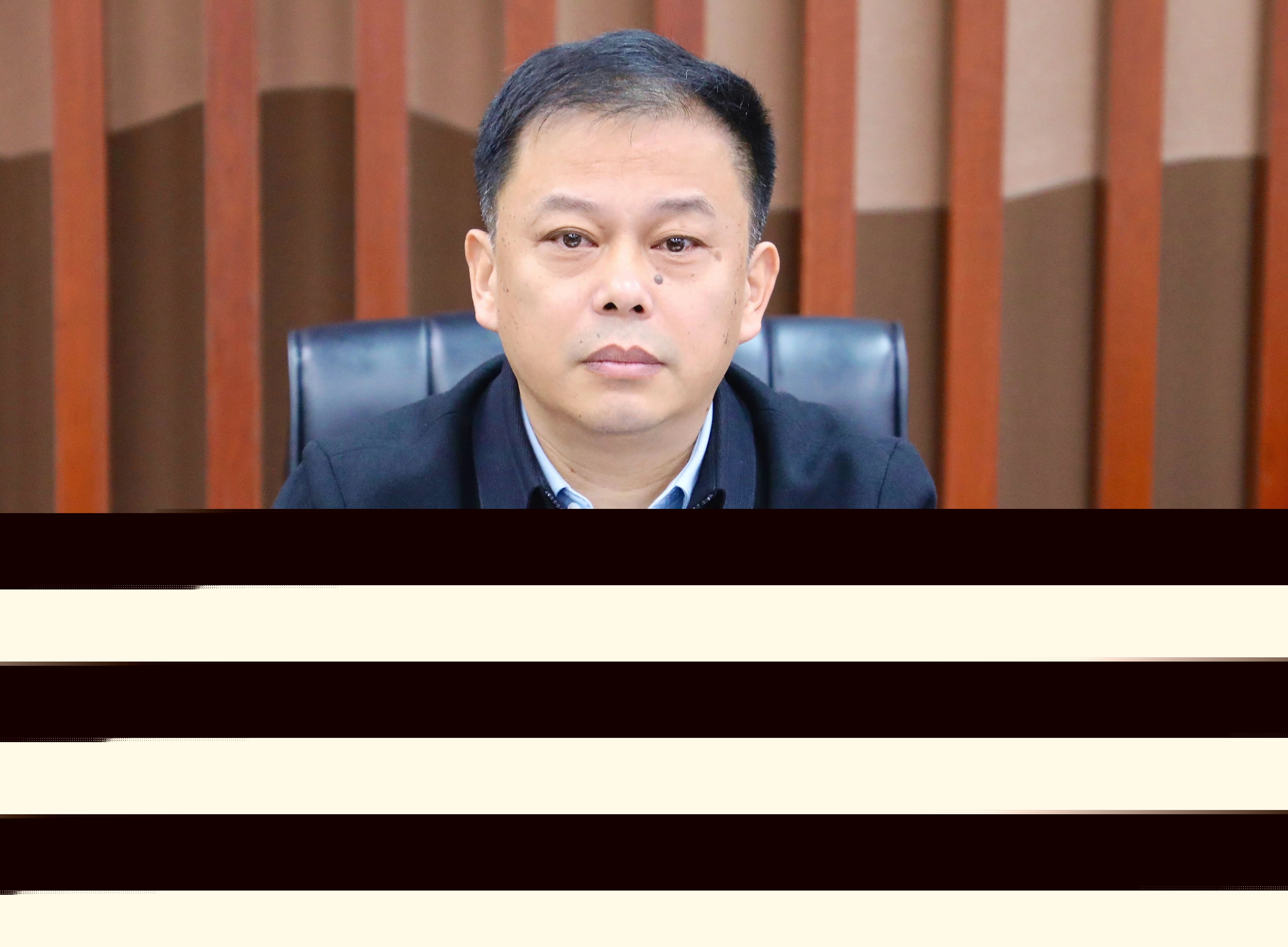 全力以赴打好年度“收官戰(zhàn)”！宏河集團召開1-3季度經營形勢分析暨決戰(zhàn)四季度動員會1.jpg